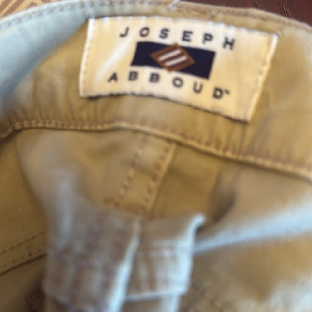 Joseph Abboud Beige Pants. EA090